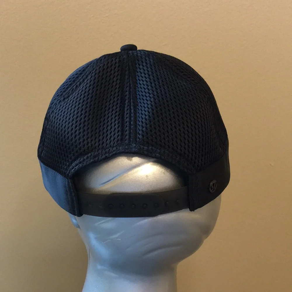 Lululemon Dash & Splash Cap Black (First Release)